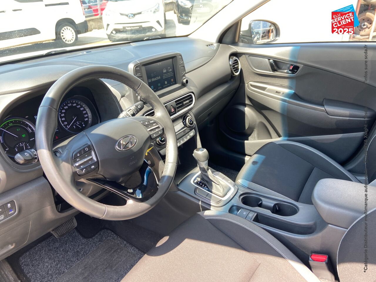 Véhicule d'occasion HYUNDAI KONA 1.6 GDI 141CH HYBRID INTUITIVE DCT-6 CAMERA chez Hyundai Epernay