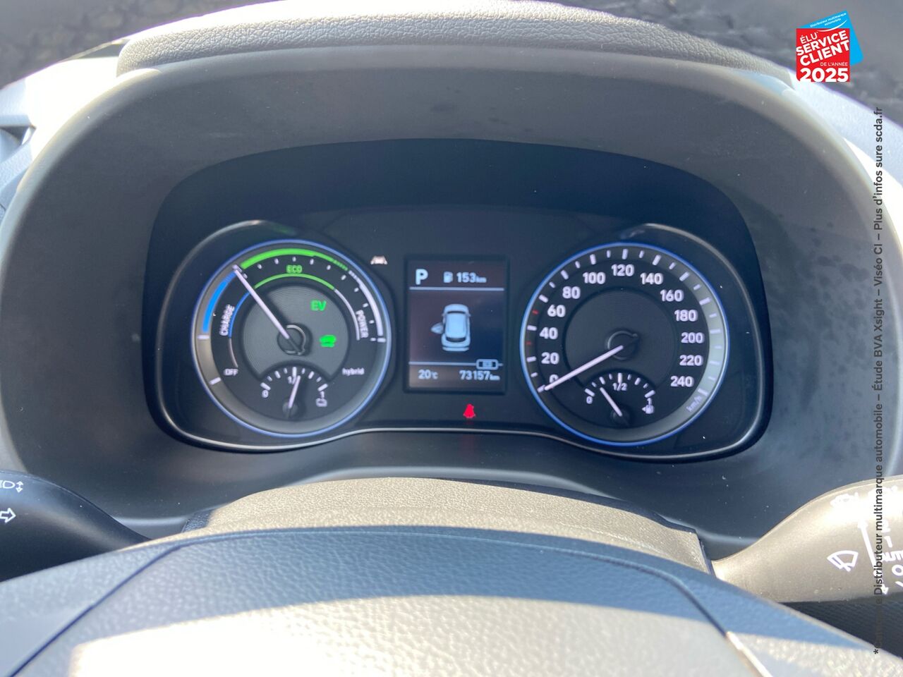 Véhicule d'occasion HYUNDAI KONA 1.6 GDI 141CH HYBRID INTUITIVE DCT-6 CAMERA chez Hyundai Epernay