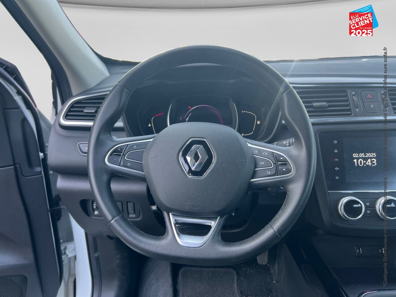 Véhicule d'occasion RENAULT KADJAR 1.5 BLUE DCI 115CH TEAM RUGBY GPS chez Renault Saint-Louis