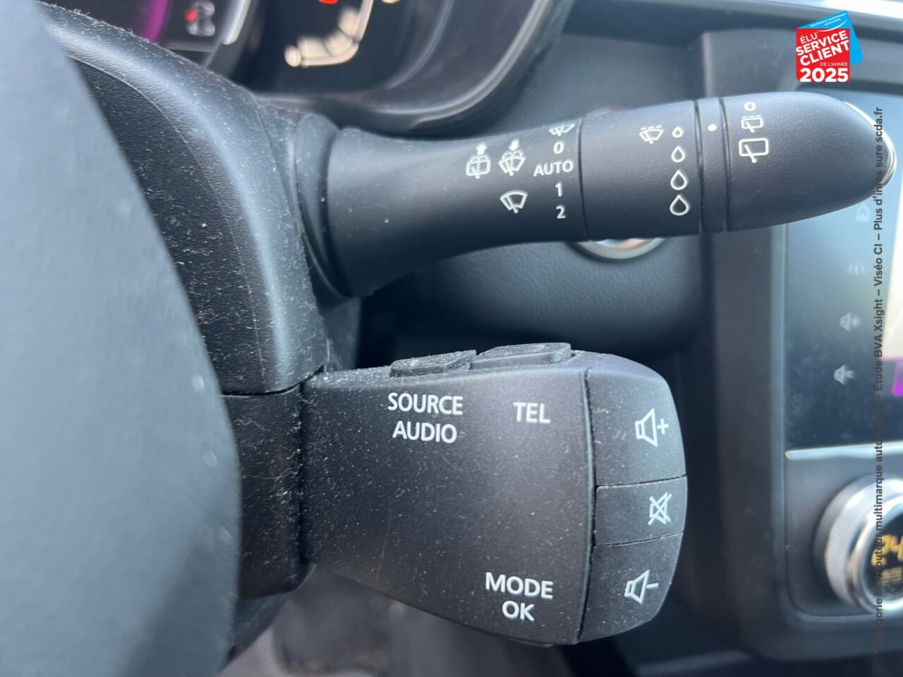 Véhicule d'occasion RENAULT KADJAR 1.5 BLUE DCI 115CH TEAM RUGBY GPS chez Renault Saint-Louis