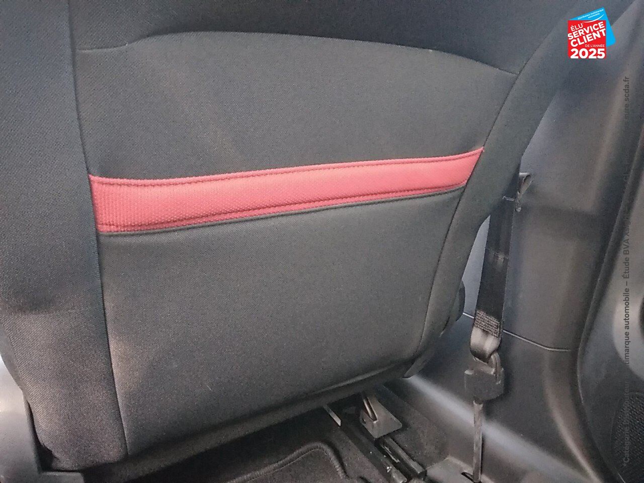 Véhicule d'occasion CITROEN C3 AIRCROSS PURETECH 110CH S/S SHINE E6.D-TEMP GPS chez Opel Bar le Duc