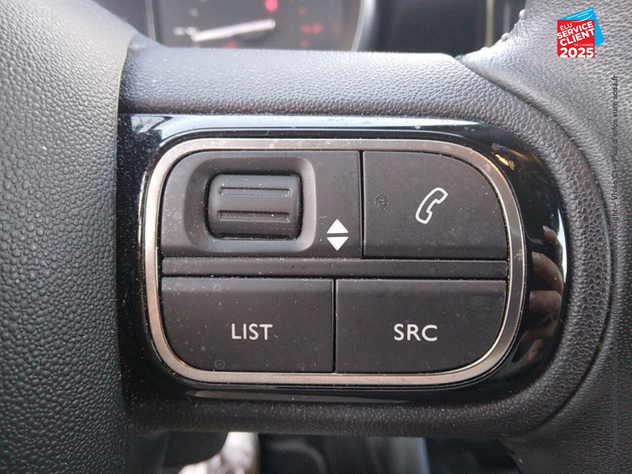 Véhicule d'occasion CITROEN C3 AIRCROSS PURETECH 110CH S/S SHINE E6.D-TEMP GPS chez Opel Bar le Duc
