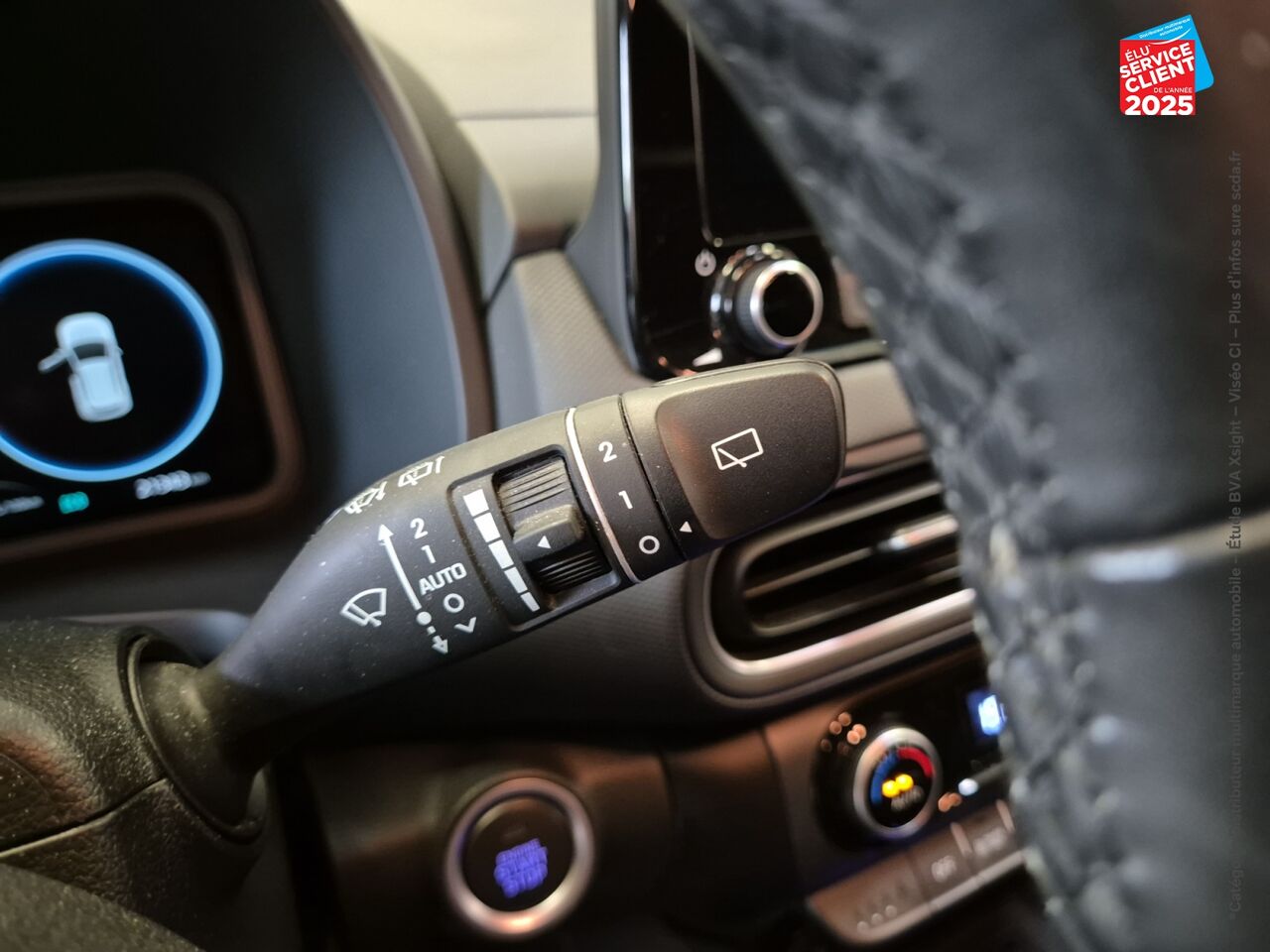 Véhicule d'occasion HYUNDAI KONA 1.6 GDI 141CH HYBRID CREATIVE DCT-6 chez Hyundai Epernay