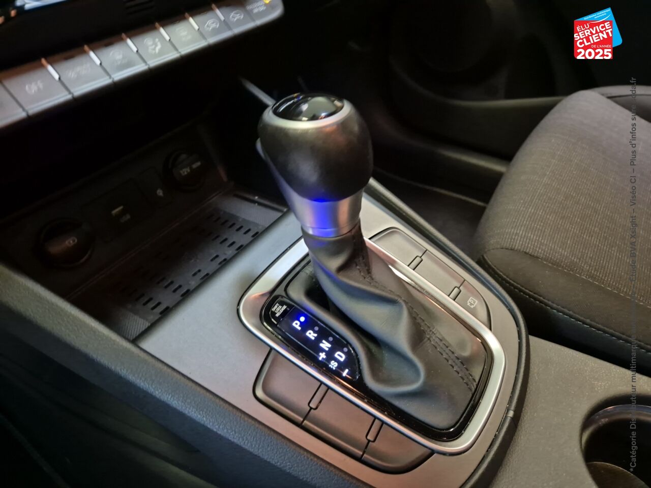 Véhicule d'occasion HYUNDAI KONA 1.6 GDI 141CH HYBRID CREATIVE DCT-6 chez Hyundai Epernay