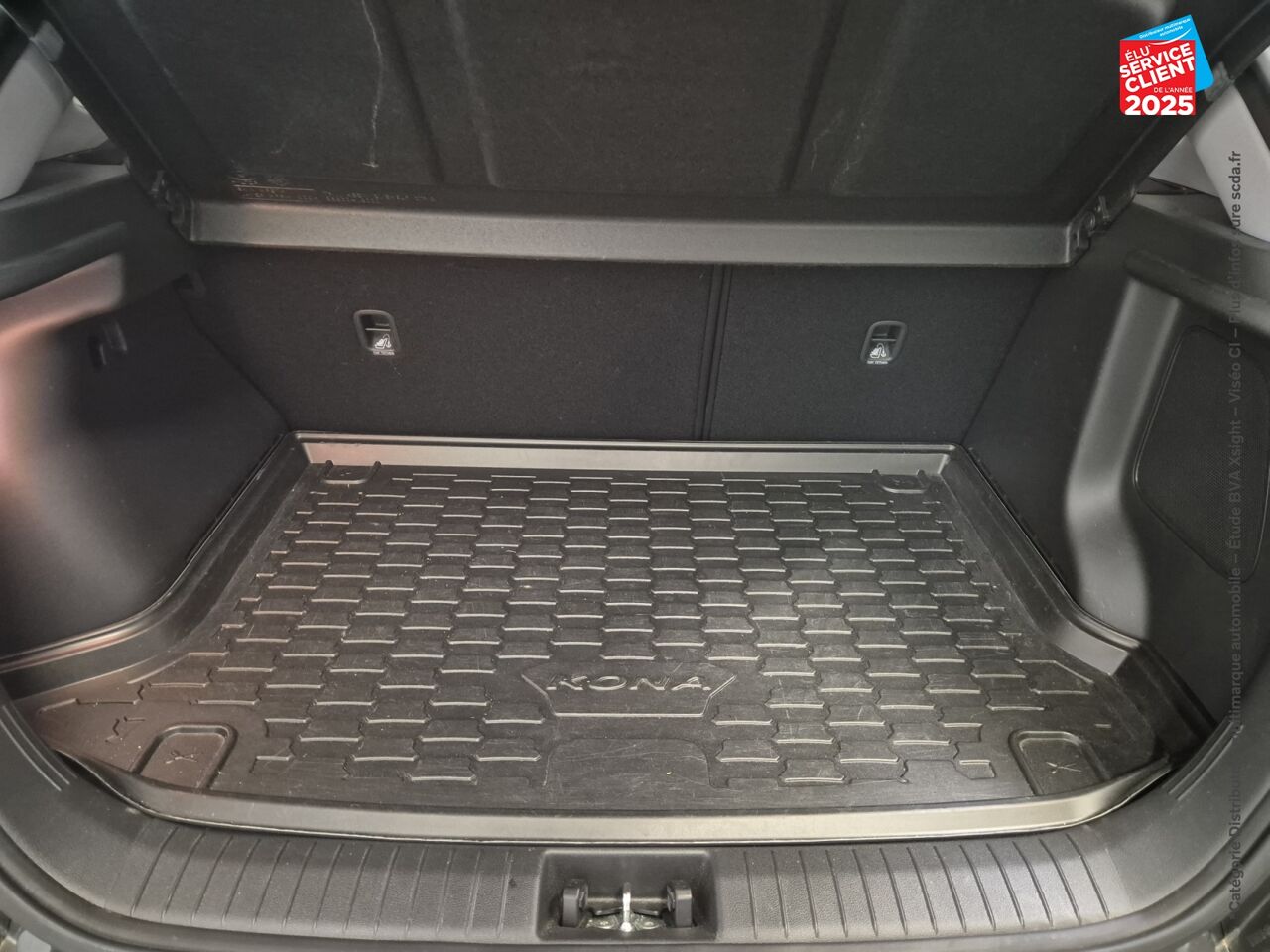 Véhicule d'occasion HYUNDAI KONA 1.6 GDI 141CH HYBRID CREATIVE DCT-6 chez Hyundai Epernay