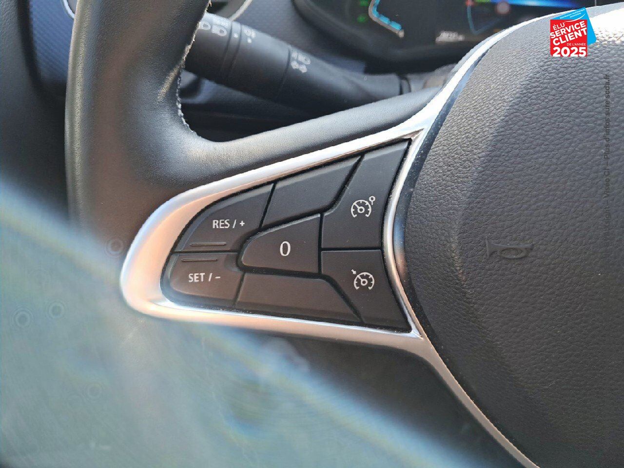 Véhicule d'occasion RENAULT ARKANA 1.6 E-TECH 145CH BUSINESS chez Renault Colmar