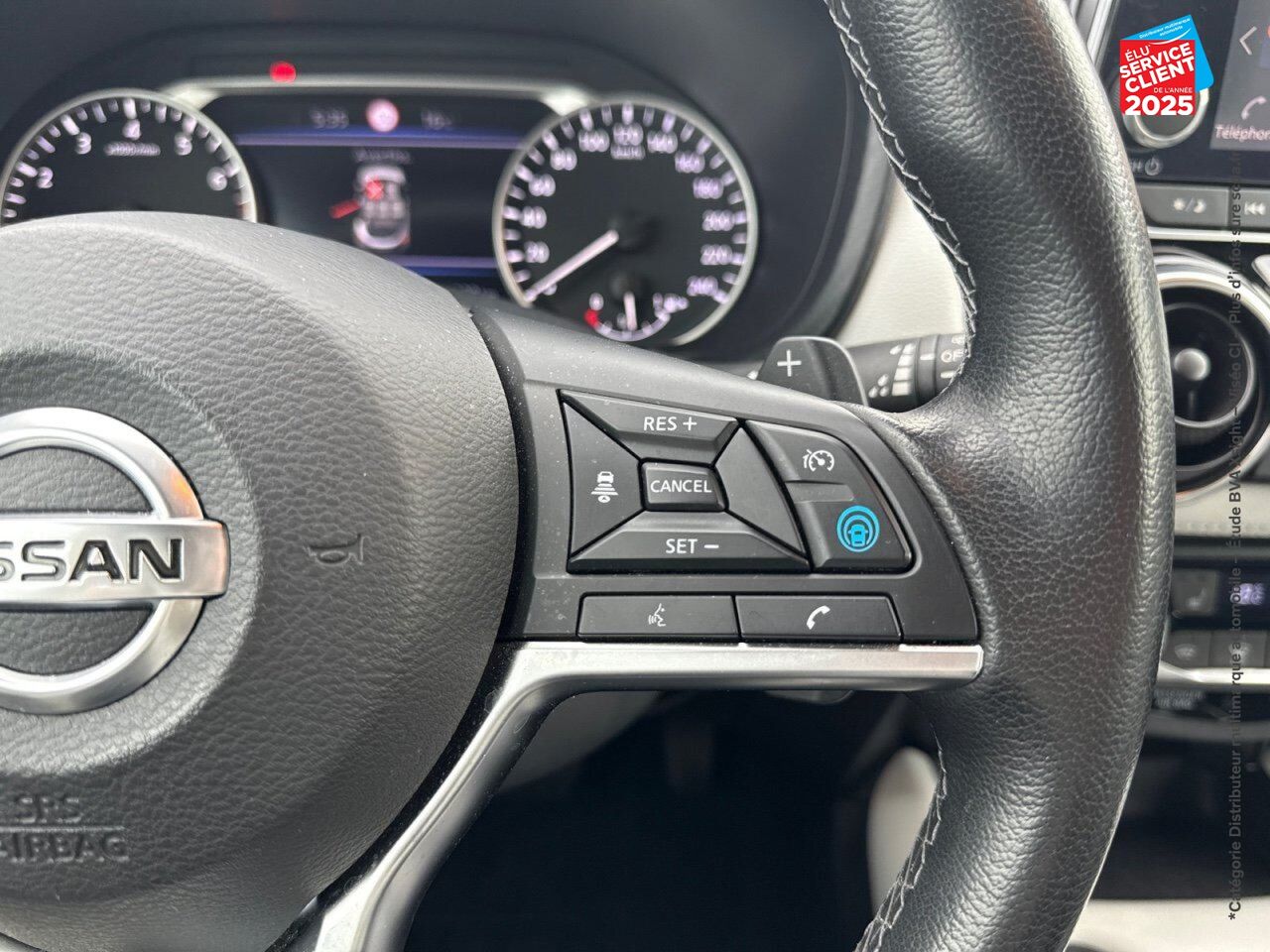 Véhicule d'occasion NISSAN JUKE 1.0 DIG-T 114CH N-DESIGN DCT 2021 SIEGES CHAUF GPS CAM360 BOSE chez Toyota Thionville