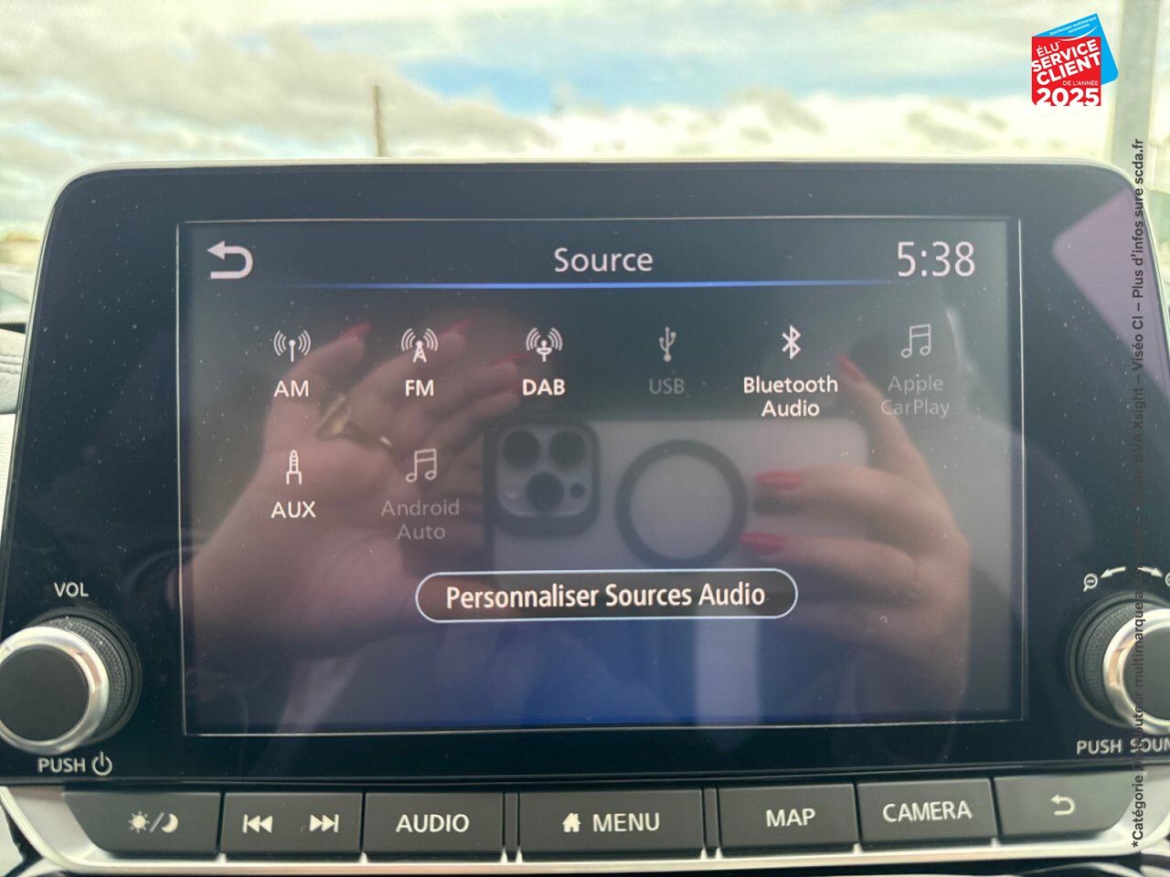 Véhicule d'occasion NISSAN JUKE 1.0 DIG-T 114CH N-DESIGN DCT 2021 SIEGES CHAUF GPS CAM360 BOSE chez Toyota Thionville