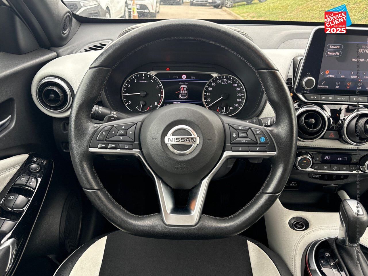 Véhicule d'occasion NISSAN JUKE 1.0 DIG-T 114CH N-DESIGN DCT 2021 SIEGES CHAUF GPS CAM360 BOSE chez Toyota Thionville