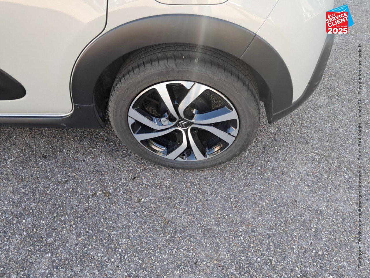 Véhicule d'occasion CITROEN C3 1.2 PURETECH 83CH SS SHINE PACK 123G chez Renault Sélestat