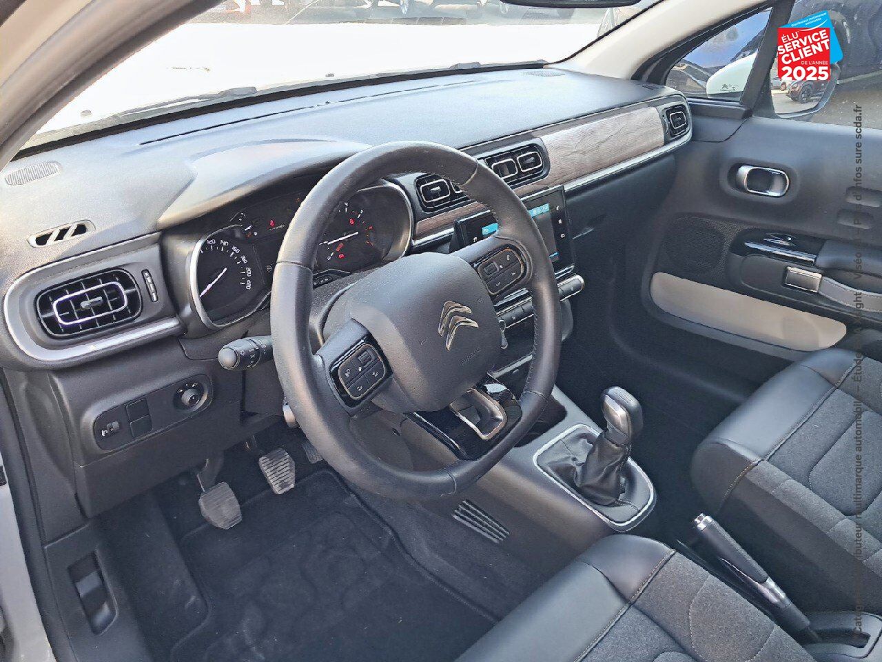 Véhicule d'occasion CITROEN C3 1.2 PURETECH 83CH SS SHINE PACK 123G chez Renault Sélestat