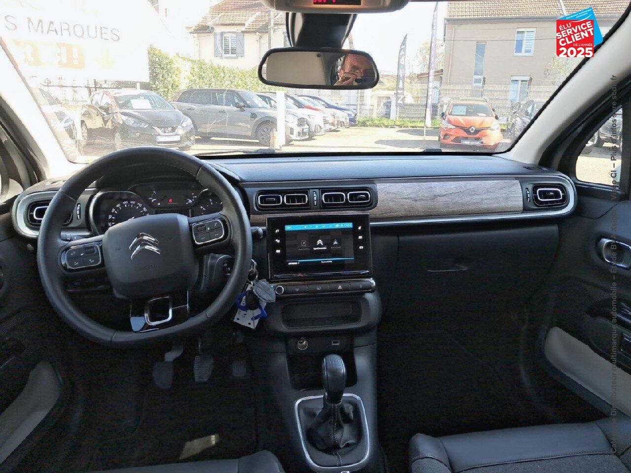 Véhicule d'occasion CITROEN C3 1.2 PURETECH 83CH SS SHINE PACK 123G chez Renault Sélestat