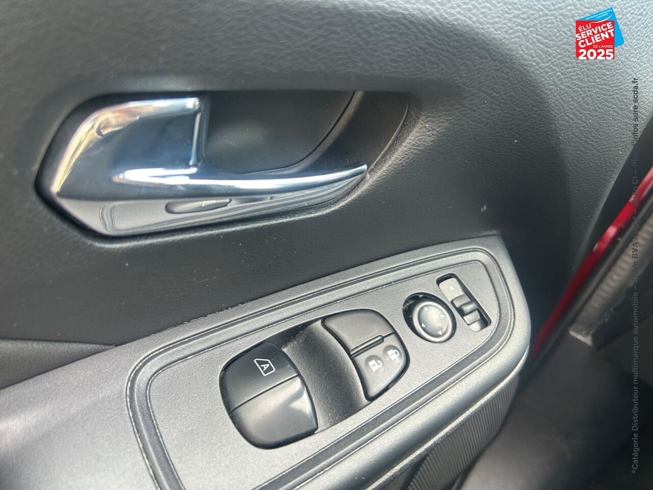 Véhicule d'occasion NISSAN MICRA 1.0 IG-T 92CH ACENTA 2021.5 chez Renault Sélestat