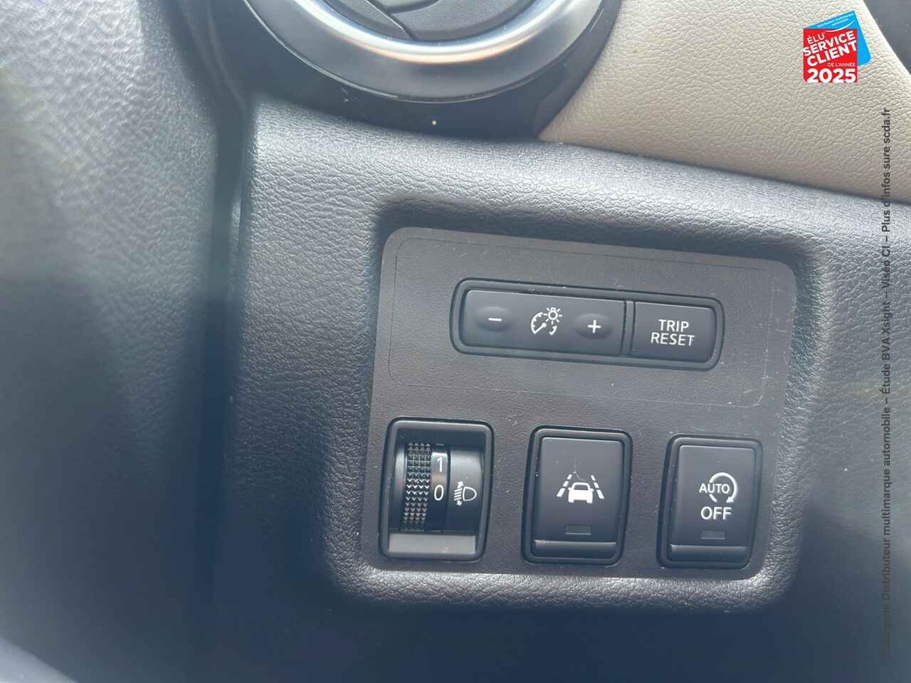 Véhicule d'occasion NISSAN MICRA 1.0 IG-T 92CH ACENTA 2021.5 chez Renault Sélestat