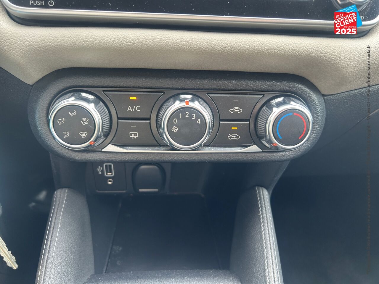 Véhicule d'occasion NISSAN MICRA 1.0 IG-T 92CH ACENTA 2021.5 chez Renault Sélestat