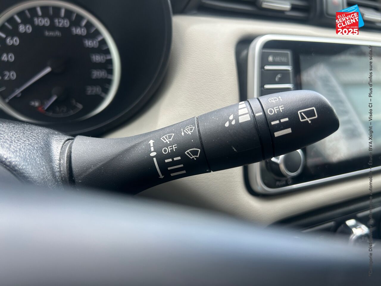 Véhicule d'occasion NISSAN MICRA 1.0 IG-T 92CH ACENTA 2021.5 chez Renault Sélestat