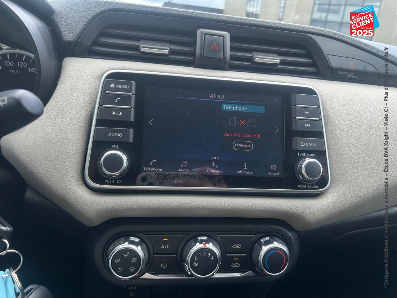 Véhicule d'occasion NISSAN MICRA 1.0 IG-T 92CH ACENTA 2021.5 chez Renault Sélestat