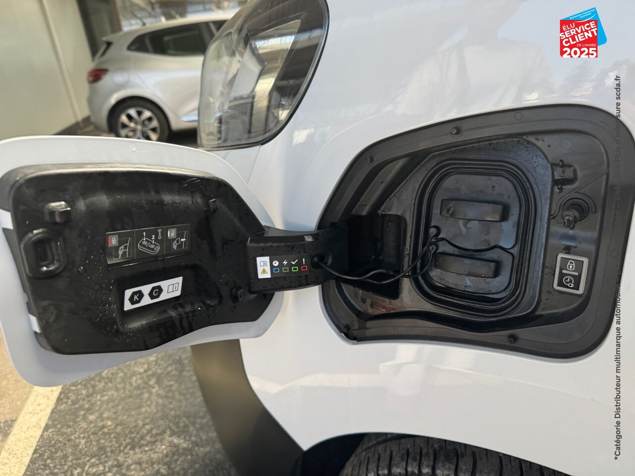 Véhicule d'occasion OPEL VIVARO FG M 100 KW BATTERIE 50 KWH CARPLAY chez Opel Verdun