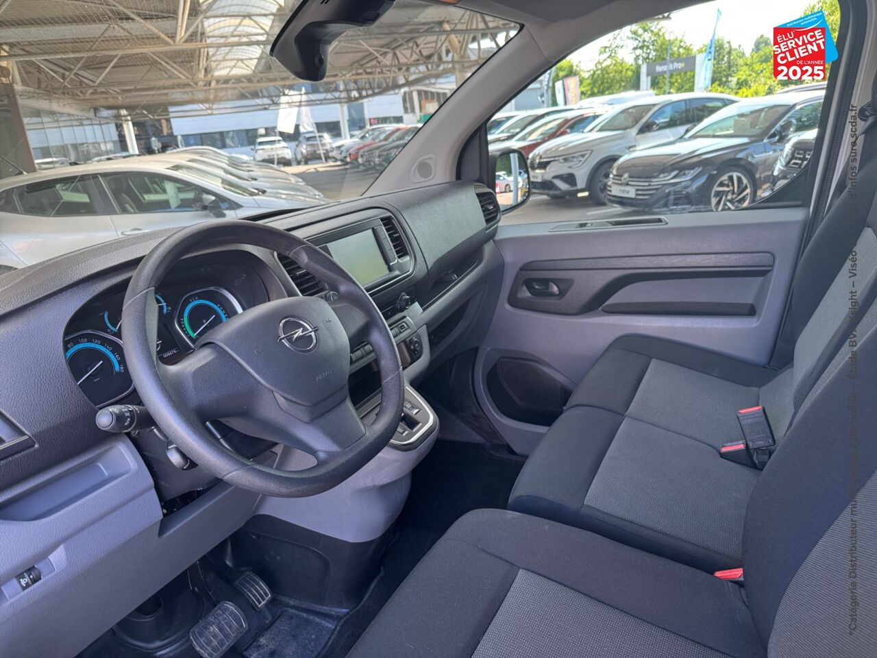 Véhicule d'occasion OPEL VIVARO FG M 100 KW BATTERIE 50 KWH CARPLAY chez Opel Verdun