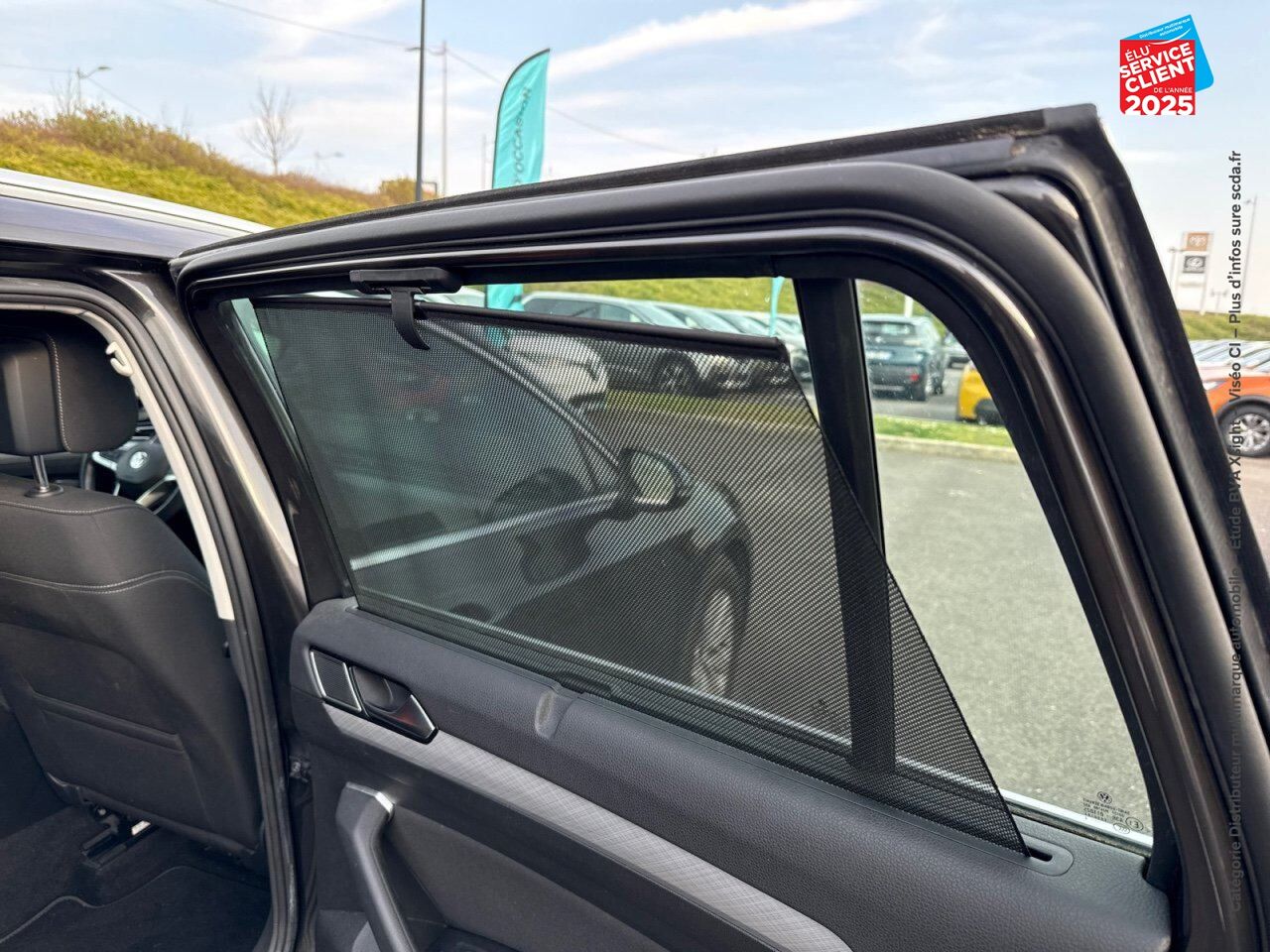 Véhicule d'occasion VOLKSWAGEN PASSAT SW 1.6 TDI 120CH CONFORTLINE BUSINESS DSG7 EURO6D-T GPS CAMERA RADAR AR AV chez Renault Saint-Louis