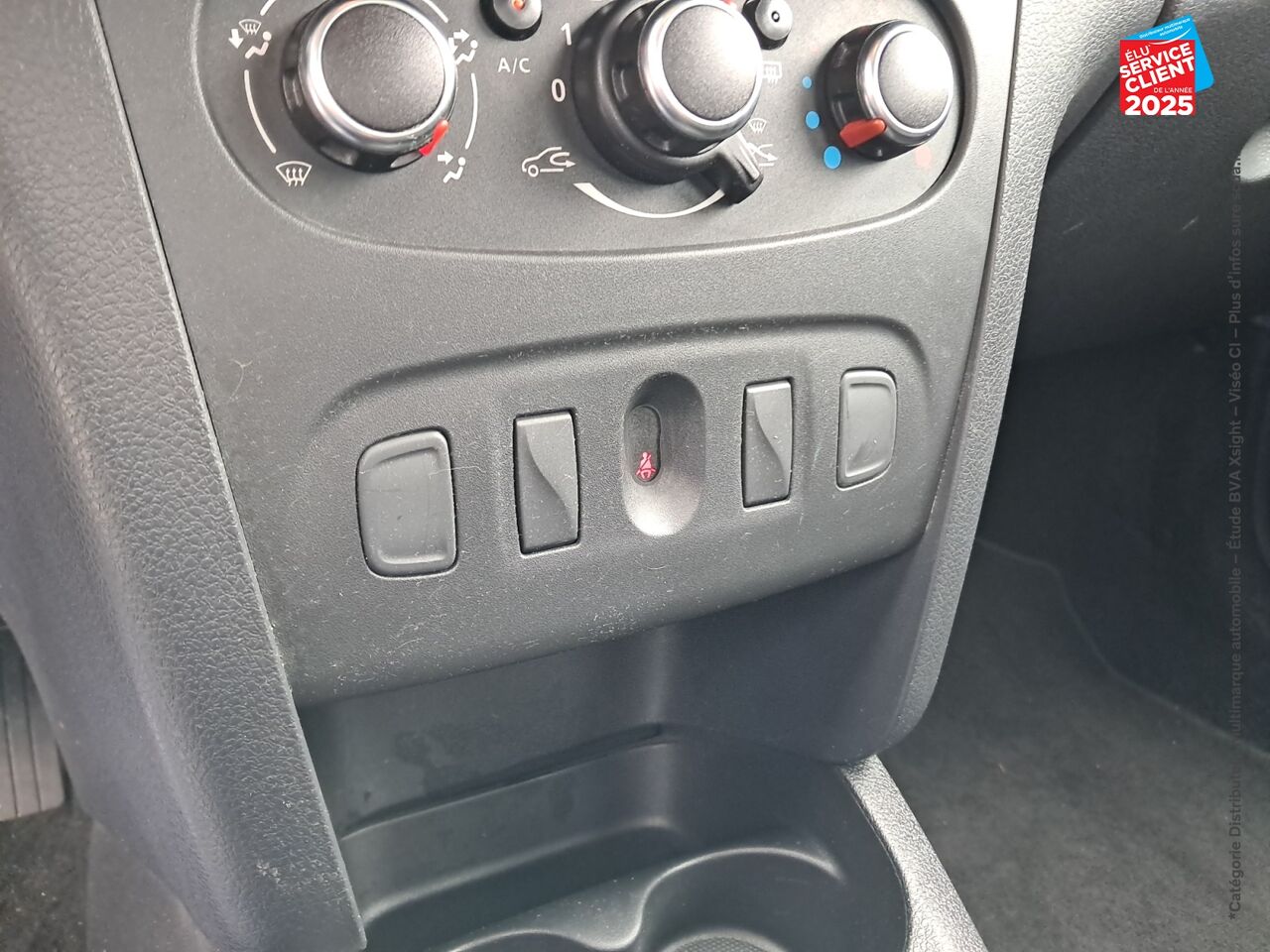 Véhicule d'occasion DACIA SANDERO 1.0 SCE 75CH CITY+ chez Toyota Verdun