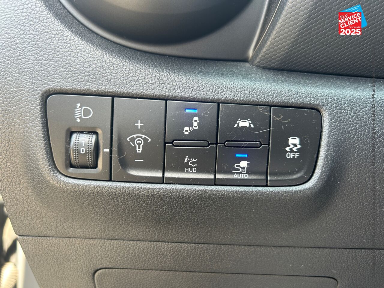 Véhicule d'occasion HYUNDAI KONA ELECTRIC 136CH CREATIVE EURO6D-T EVAP 2CV SIEGE CHAUF CAMERA GPS chez Hyundai Reims