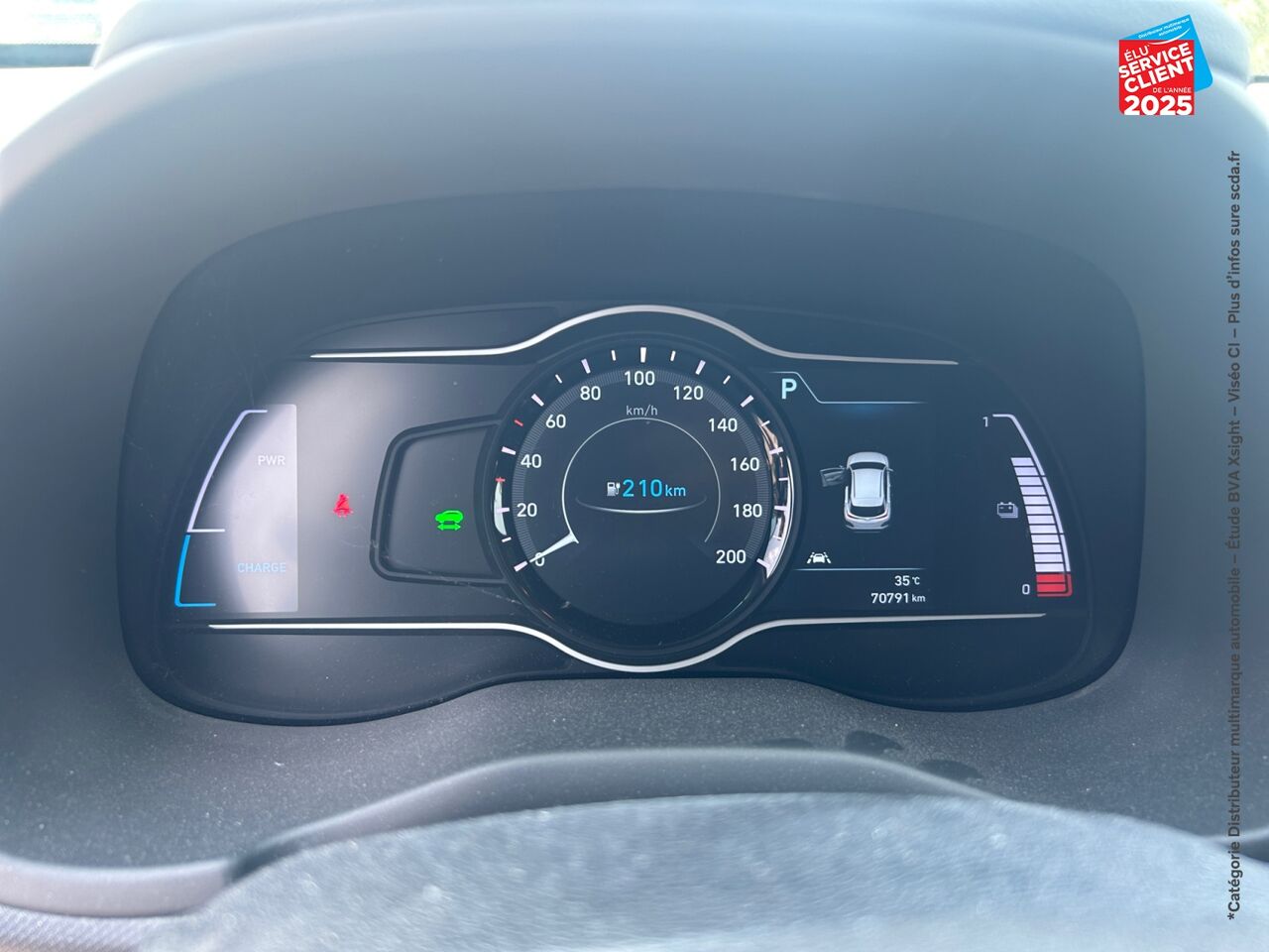 Véhicule d'occasion HYUNDAI KONA ELECTRIC 136CH CREATIVE EURO6D-T EVAP 2CV SIEGE CHAUF CAMERA GPS chez Hyundai Reims