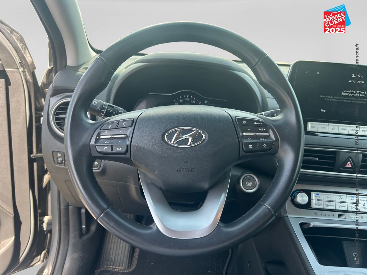 Véhicule d'occasion HYUNDAI KONA ELECTRIC 136CH CREATIVE EURO6D-T EVAP 2CV SIEGE CHAUF CAMERA GPS chez Hyundai Reims