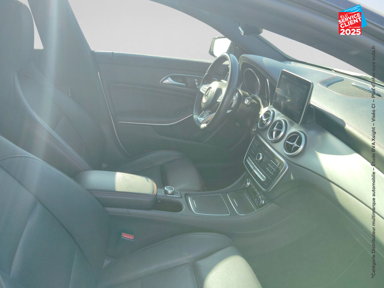 Véhicule d'occasion MERCEDES-BENZ CLA SHOOTING BRAKE 250 FASCINATION 7G-DCT TPANO GPS CAMERA chez Renault Saint-Louis