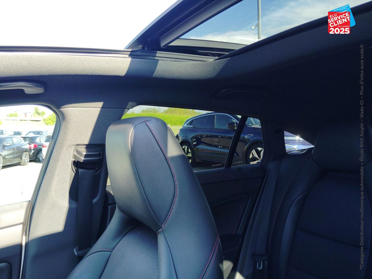 Véhicule d'occasion MERCEDES-BENZ CLA SHOOTING BRAKE 250 FASCINATION 7G-DCT TPANO GPS CAMERA chez Renault Saint-Louis