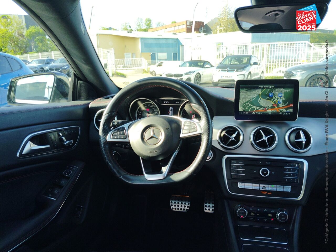 Véhicule d'occasion MERCEDES-BENZ CLA SHOOTING BRAKE 250 FASCINATION 7G-DCT TPANO GPS CAMERA chez Renault Saint-Louis