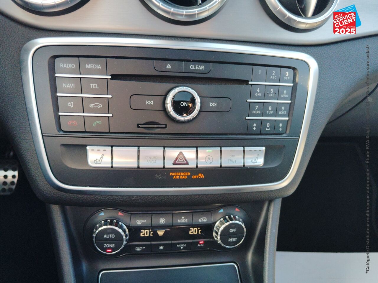 Véhicule d'occasion MERCEDES-BENZ CLA SHOOTING BRAKE 250 FASCINATION 7G-DCT TPANO GPS CAMERA chez Renault Saint-Louis