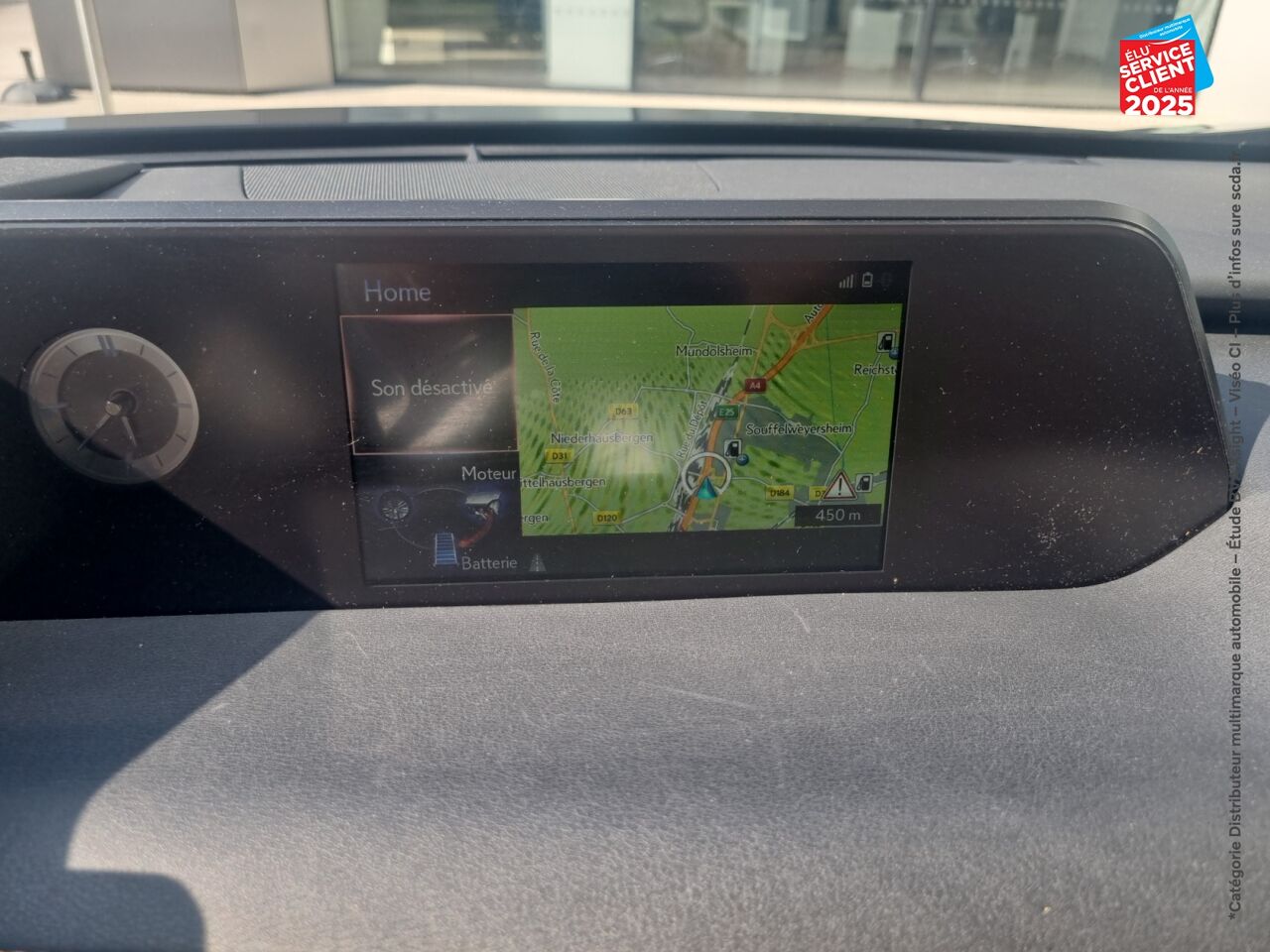Véhicule d'occasion LEXUS UX 250H 4WD LUXE PLUS MY22 chez Toyota Thionville