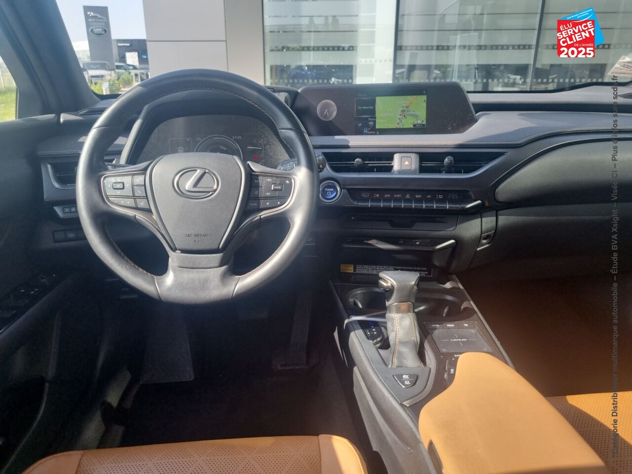 Véhicule d'occasion LEXUS UX 250H 4WD LUXE PLUS MY22 chez Toyota Thionville