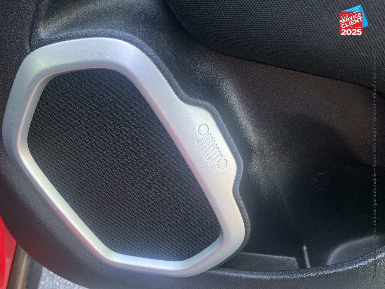 Véhicule d'occasion JEEP RENEGADE 1.6 MULTIJET 130CH LONGITUDE MY21 chez Renault Sélestat