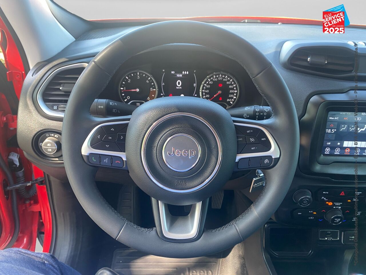 Véhicule d'occasion JEEP RENEGADE 1.6 MULTIJET 130CH LONGITUDE MY21 chez Renault Sélestat