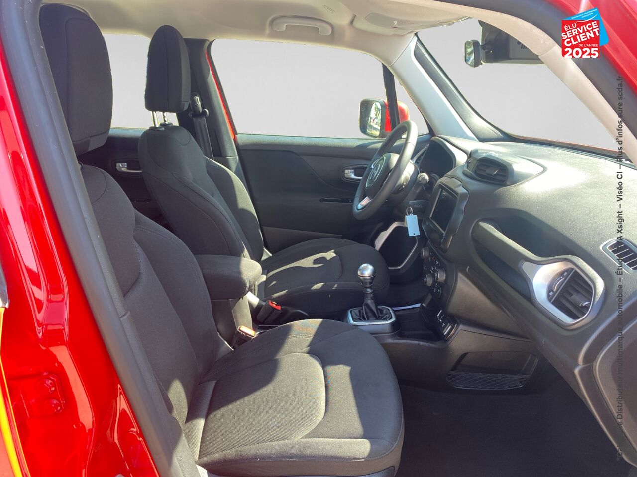 Véhicule d'occasion JEEP RENEGADE 1.6 MULTIJET 130CH LONGITUDE MY21 chez Renault Sélestat