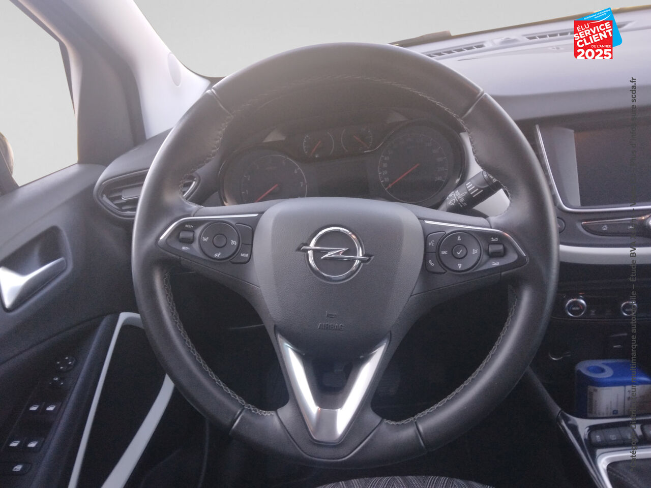 Véhicule d'occasion OPEL CROSSLAND 1.2 TURBO 110CH ELEGANCE chez Opel Charleville