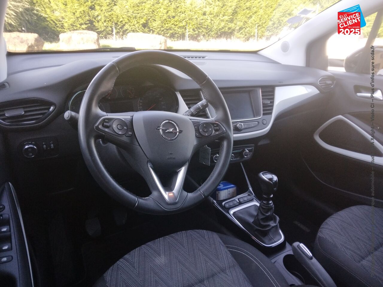 Véhicule d'occasion OPEL CROSSLAND 1.2 TURBO 110CH ELEGANCE chez Opel Charleville