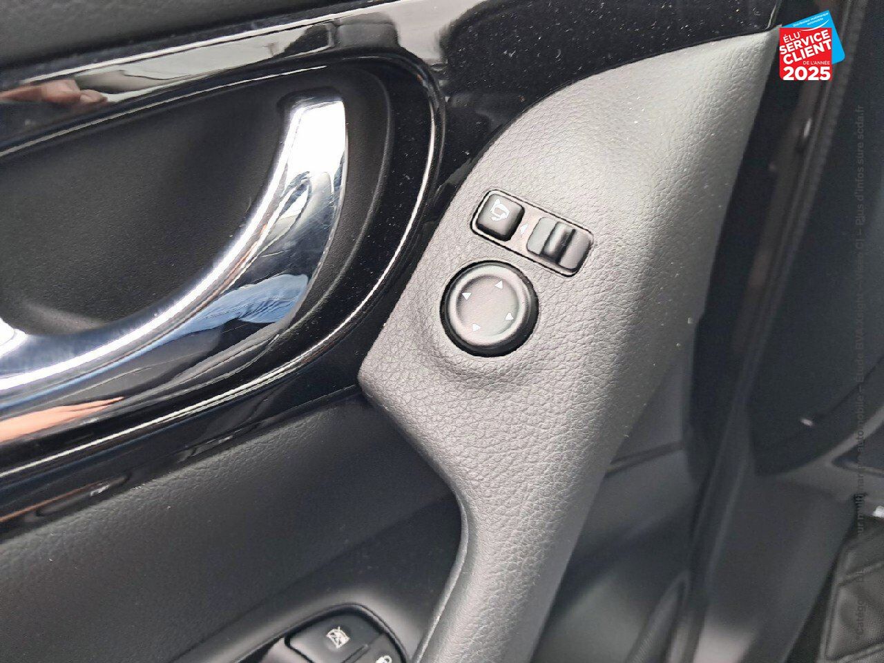 Véhicule d'occasion NISSAN QASHQAI 1.3 DIG-T 160CH N-CONNECTA DCT 2019 EURO6-EVAP chez Renault Colmar