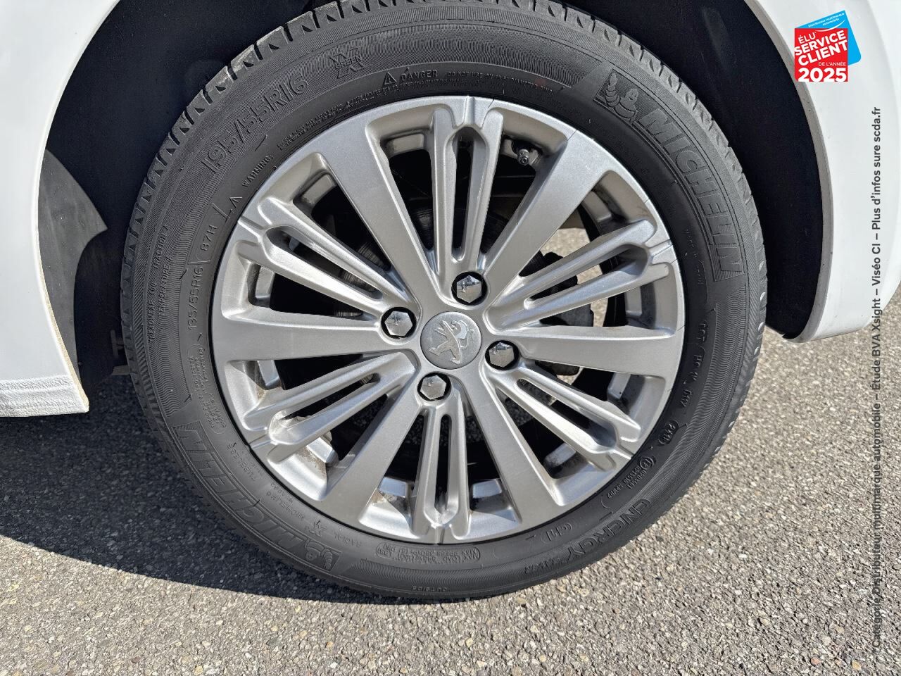 chez Peugeot Charleville