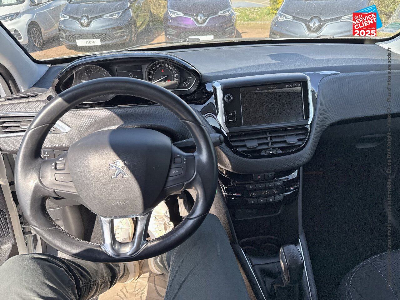 chez Peugeot Charleville