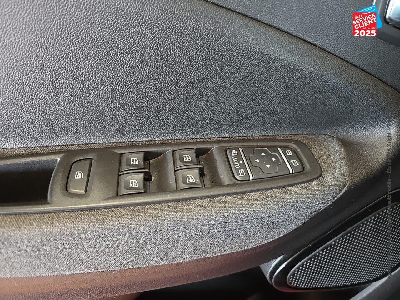 Véhicule d'occasion RENAULT ZOE INTENS CHARGE NORMALE R110 ACHAT INTEGRAL - 21 GPS CAMERA chez Dacia Montbéliard