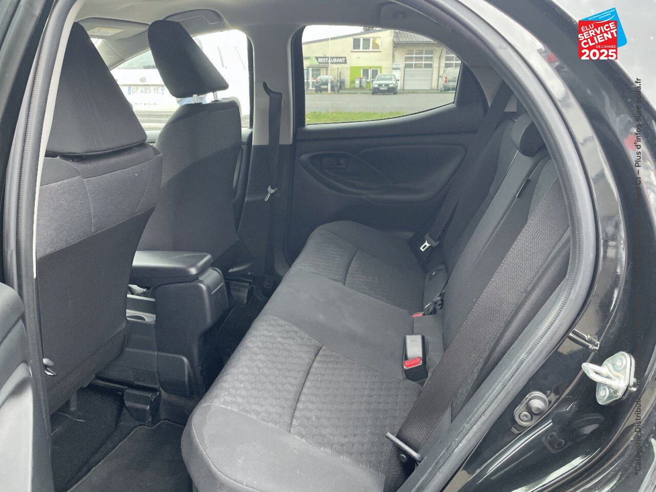 Véhicule d'occasion TOYOTA YARIS 116H DESIGN 5P MY22 chez Toyota Sarreguemines