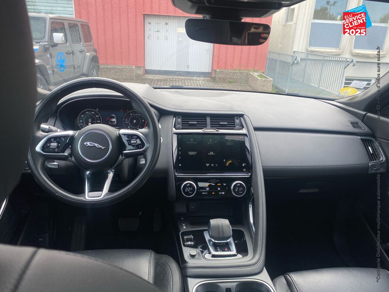 Véhicule d'occasion JAGUAR E-PACE D165 MHEV BVA AWD chez Jaguar Strasbourg