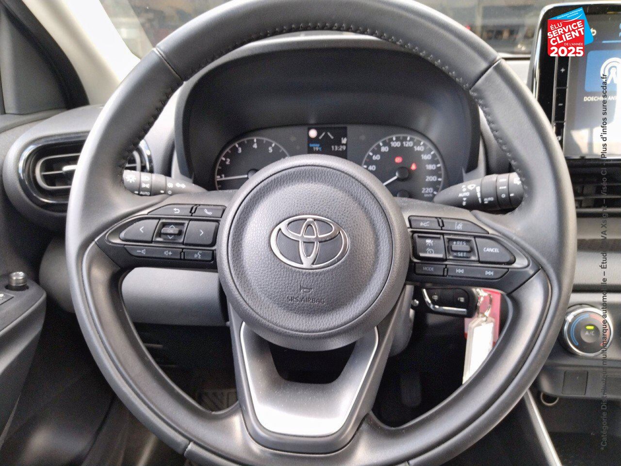Véhicule d'occasion TOYOTA YARIS 120 VVT-I DYNAMIC BUSINESS 5P MC24 chez Toyota Thionville