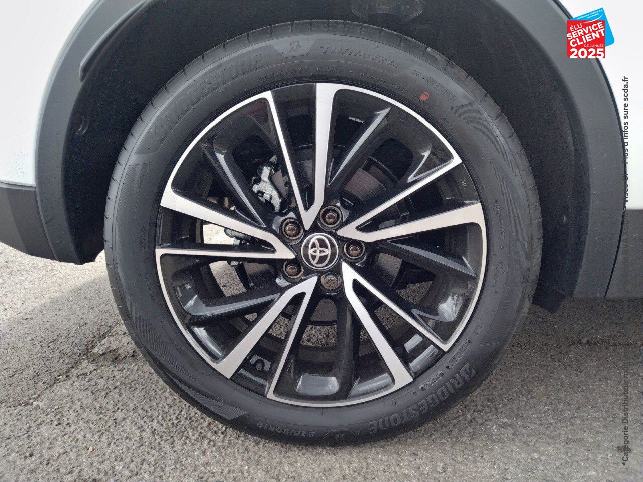Véhicule d'occasion TOYOTA C-HR 2.0 HYBRIDE RECHARGEABLE 225CH COLLECTION NG23 chez Nissan Haguenau