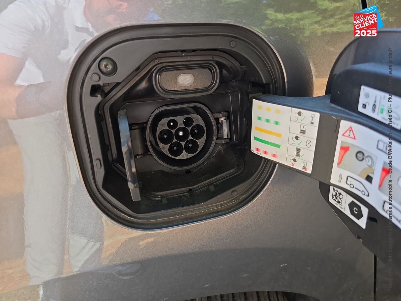 Véhicule d'occasion RENAULT TWINGO E-TECH ELECTRIC TECHNO R80 ACHAT INTEGRAL CAMERA GPS chez Toyota Thionville