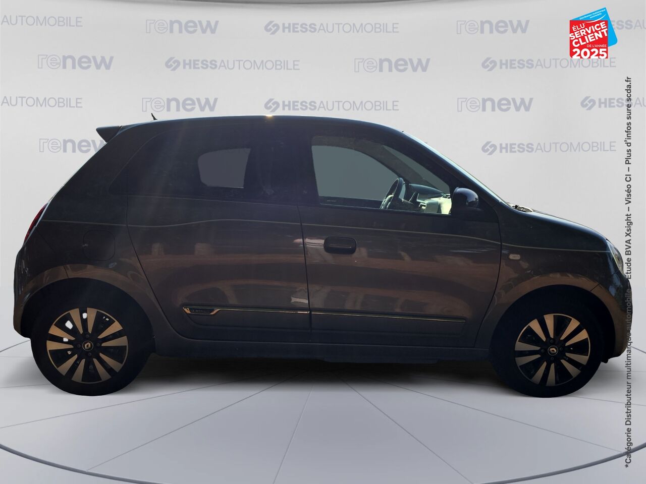 Véhicule d'occasion RENAULT TWINGO E-TECH ELECTRIC TECHNO R80 ACHAT INTEGRAL CAMERA GPS chez Toyota Thionville
