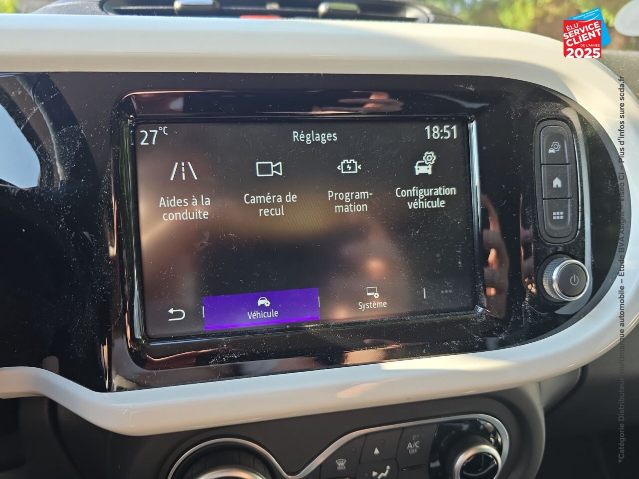 Véhicule d'occasion RENAULT TWINGO E-TECH ELECTRIC TECHNO R80 ACHAT INTEGRAL CAMERA GPS chez Toyota Thionville